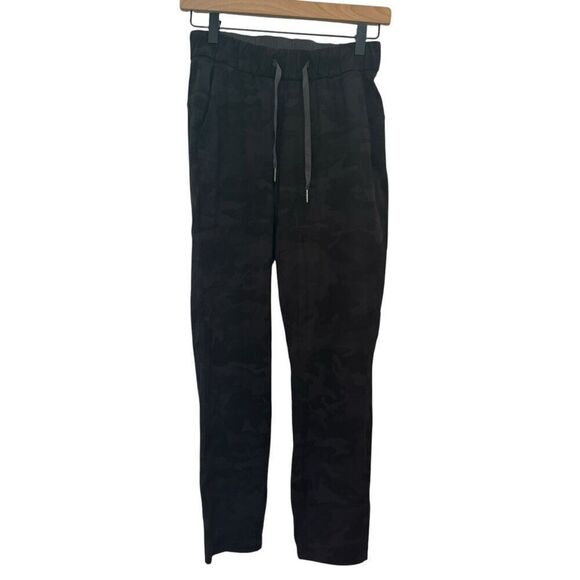 Lululemon On The Fly Pants Charcoal Camo Size 2 - Picture 5 of 8
